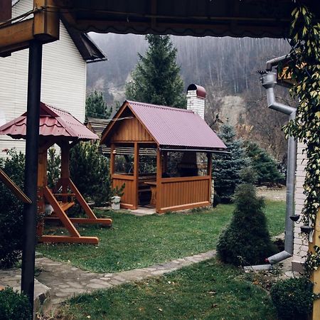 Cottage Nezabudka Yaremche Ngoại thất bức ảnh