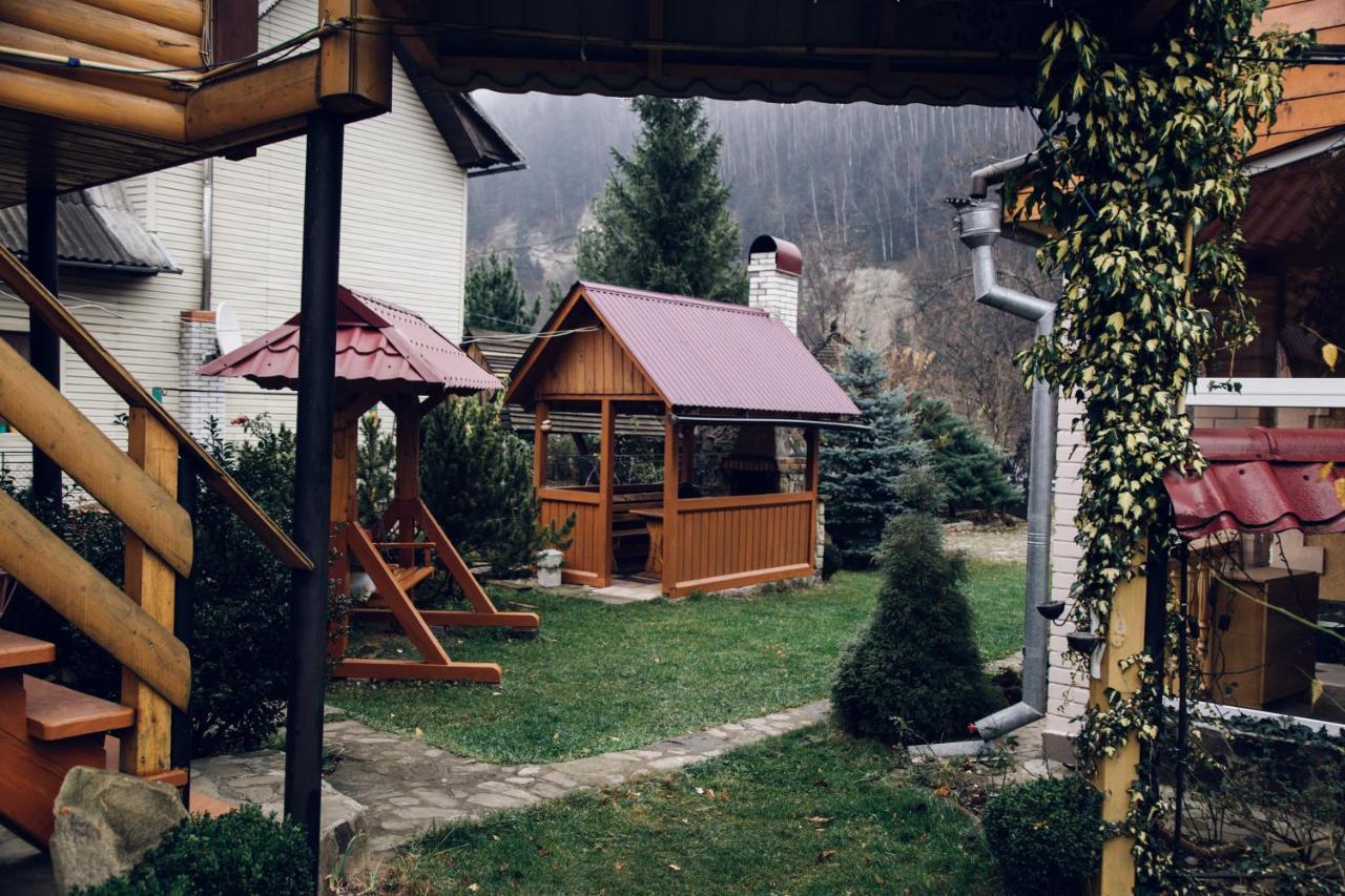 Cottage Nezabudka Yaremche Ngoại thất bức ảnh